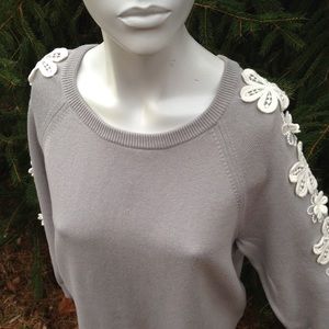 j.Crew gray sweater with white appliqué large